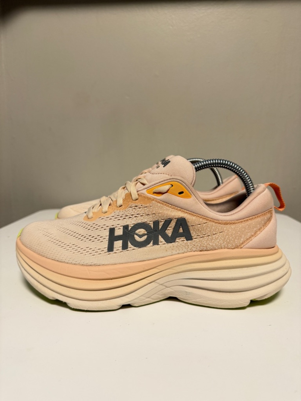 Hoka Bondi 8 Wide Cream and Vanilla Athletic Shoe 1127952 CMV Women’s US 8.5 D
